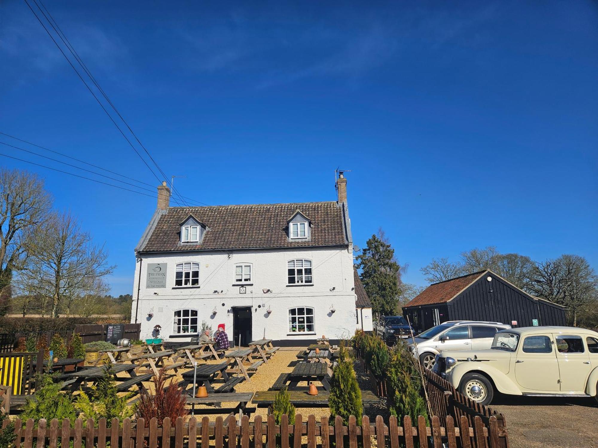 The Swan Inn Hilborough Exterior photo