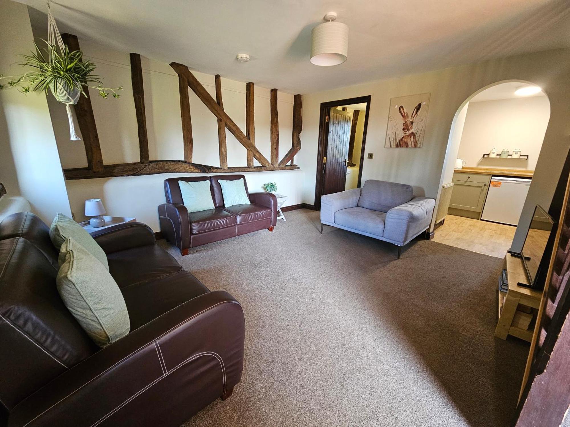 The Swan Inn Hilborough Exterior photo