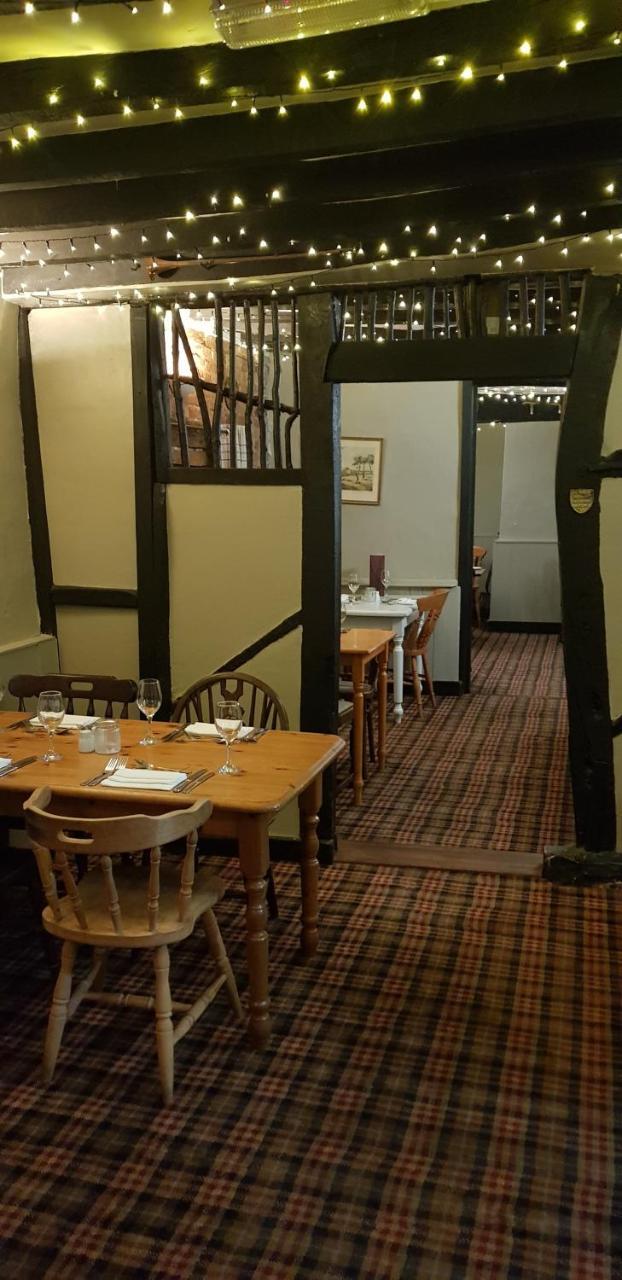 The Swan Inn Hilborough Exterior photo
